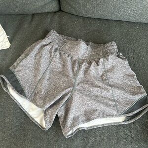 Lululemon Hotty Hot Shorts high rise 4 in